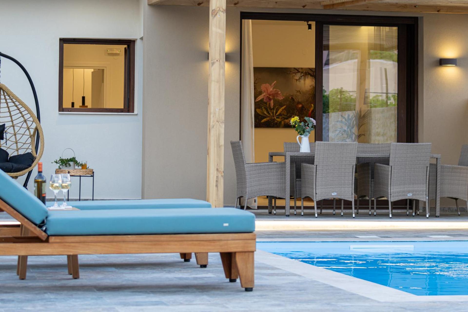 Irisma Luxury With Private Pool Apartment *