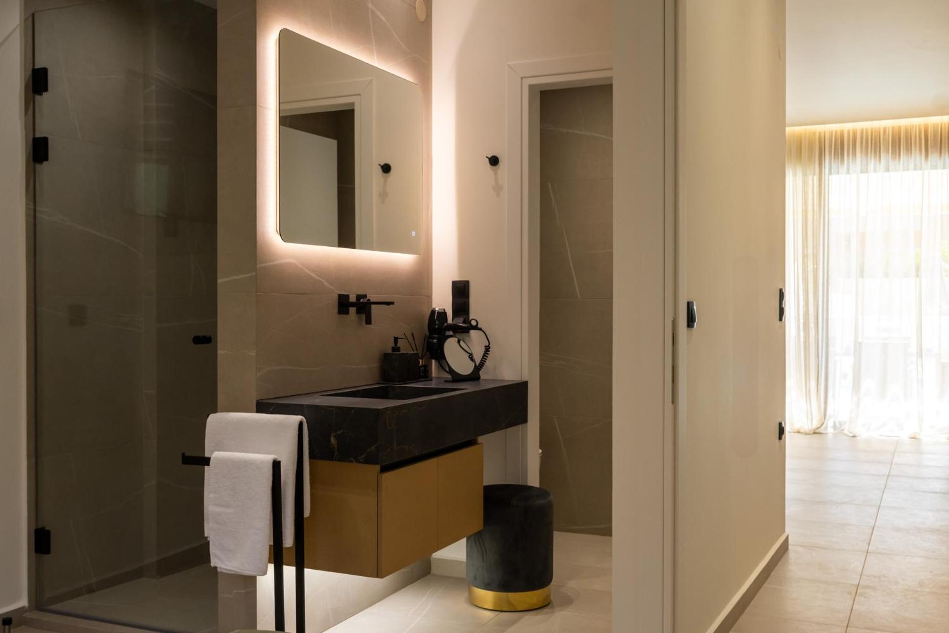 Irisma Luxury With Private Pool
